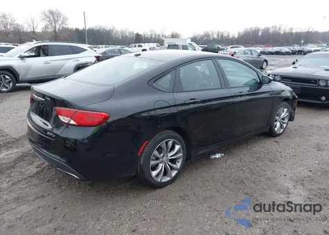 2015 Chrysler 200 S из США, поврежденный, VIN 1C3CCCBB5FN671183